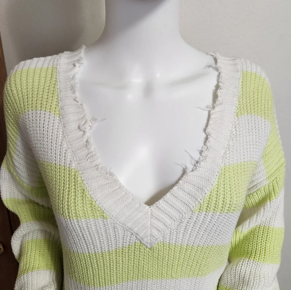 Forever 21 oversized color block sweater size small - Picture 5 of 16